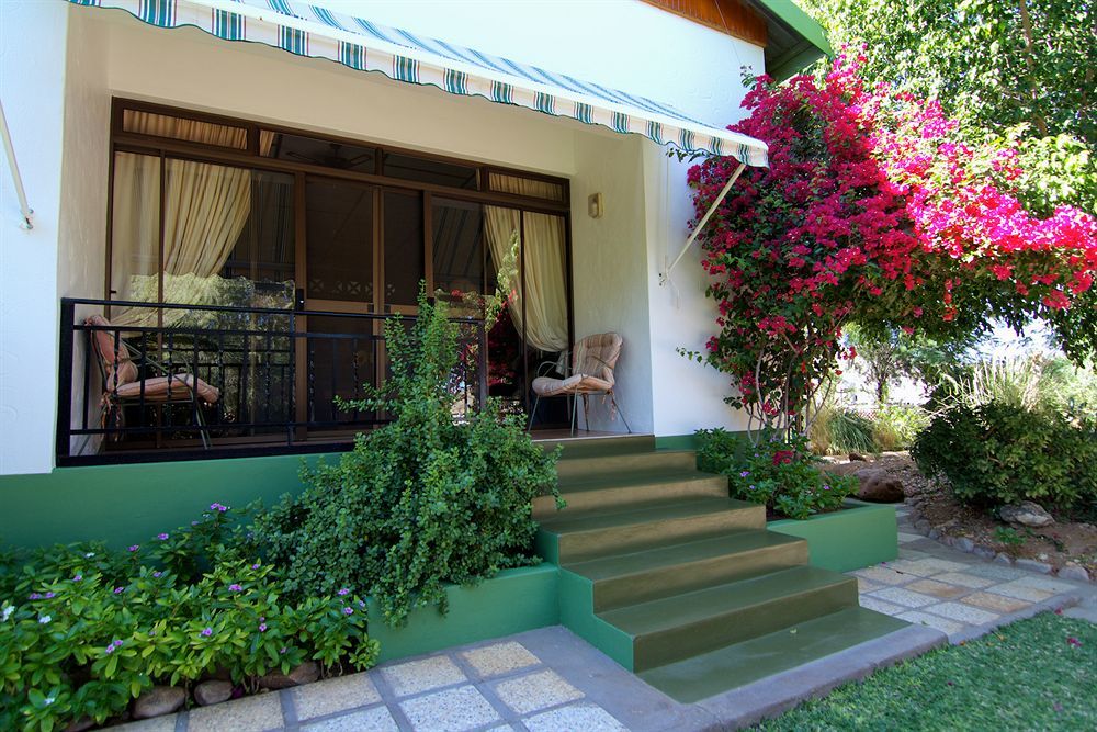 Corona Guest Farm Villa Exterior photo